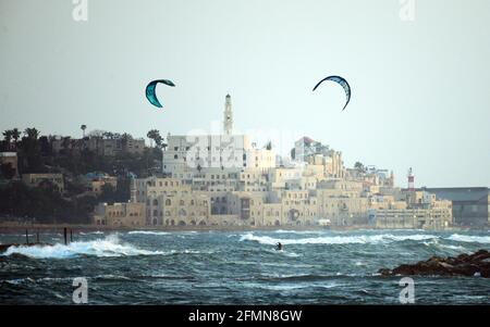 Kite surf a Tel-Aviv, Israele. Foto Stock