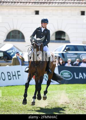 Redefin, Germania. 09 maggio 2021. Riders Tour, Grand Prix, gara di salto allo state Stud Redefin. Philip Rüping dalla Germania su Casallco. Credit: Daniel Reinhardt/dpa/Alamy Live News Foto Stock