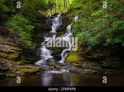 Cascate di Upper Slatford lungo Slatford Cree nella Delaware Water Gap National Recreation Area, Pennsylvania Foto Stock