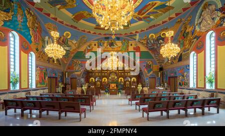 Interno della colorata Annunciazione bizantina Chiesa cattolica in Omero Glen, Illinois Foto Stock