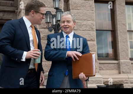 Austin, Texas, Stati Uniti. 5 Giugno 2014. Il senatore dello stato del Texas, Don Huffines, parla in occasione di un rally Open Carry Texas, che si svolge il 13 gennaio 2017 sui gradini sud del Campidoglio. Huffines ha servito fino al 2019 ed ha annunciato la sua candidatura per il governatore del Texas contro Greg Abbott nel 2021. Credit: Bob Daemmrich/ZUMA Wire/Alamy Live News Foto Stock