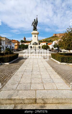 Medellin, Spagna - 17 marzo 2016: Statua di Hernan Cortes, conquistatore del Messico, Medellin, Estremadura Spagna Foto Stock