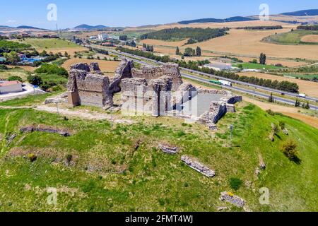 Il castello medievale di Tiebas in Navarra (Spagna) Foto Stock