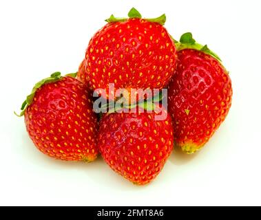 Le fragole isolate su sfondo bianco Foto Stock