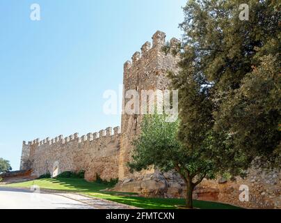 Mura della città fortificata di Montblanc, la Catalogna. Spagna Foto Stock