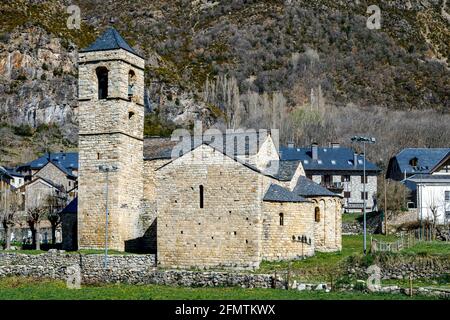 Chiesa romana di Sant Feliu a Barruera, (Catalogna - Spagna). Si tratta di una delle nove chiese che appartiene al Sito Patrimonio dell'Umanità dell'UNESCO. Foto Stock