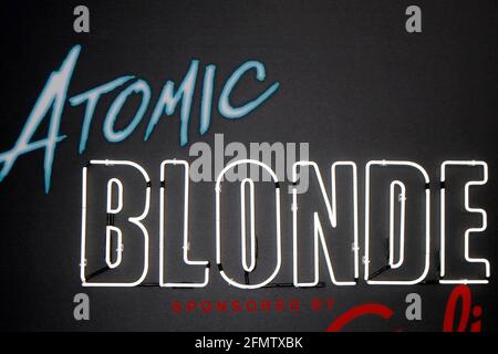 LOS ANGELES - LUGLIO 24: Atmosfera al 'Atomic Blonde' Los Angeles Premiere al Teatro all'Ace Hotel il 24 Luglio 2017 a Los Angeles, CA Foto Stock