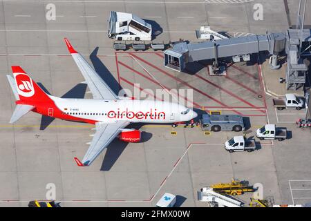 Stoccarda, Germania – 2 settembre 2016: Aereo Air Berlin Boeing 737 all'aeroporto di Stoccarda (Str) in Germania. Boeing è un produttore americano di aeromobili Foto Stock