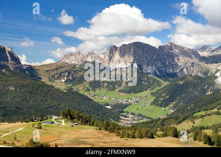 Corvara in Badia, passo gardena alias grodner joch, Alpi Dolomiti montagne, Italia Foto Stock