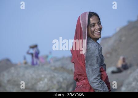 Anno del Leone : 2016 USA / Australia / UK Direttore : Garth Davis Priyanka Bose Foto Stock