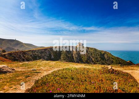 Bunker Point sull'HW 1 in California, fortificazione della marina della seconda guerra mondiale vecchia e abbandonata Foto Stock