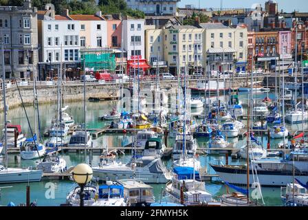 Royal Harbour Marina, Ramsgate, isola di Thanet, Kent, England, Regno Unito Foto Stock