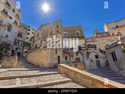 Bella architettura in pietra della città vecchia di Matera nel sud Italia. Matera sono famose destinazioni turistiche. Foto Stock