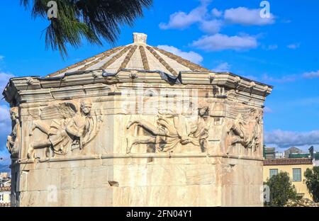 Dettaglio della Torre dei Venti o della Orologione o orologio di Andronikos Kyrhestes - un Pentelico ottagonale Torre dell'orologio in marmo nel Ro Foto Stock