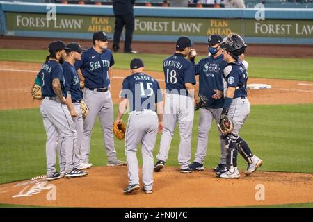 Seattle Mariners Starting Pitcher Yusei Kikuchi (18) esce dal gioco durante una partita MLB contro i Los Angeles Dodgers, martedì 11 maggio 2021, a Los A. Foto Stock