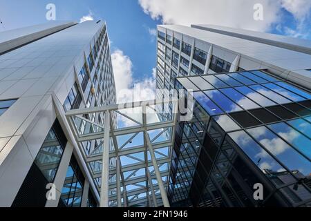 Nuove torri di alloggi per studenti a White Rose View, Merrion Way, nel centro di Leeds, West Yorkshire, Inghilterra nord-orientale, Regno Unito Foto Stock