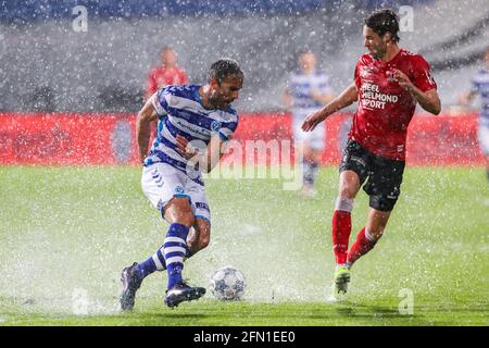 DOETINCHEM, OLANDA - MAGGIO 12: Ralf Seuntjens di De Graafschap, Orhan Dzepar di Helmond Sport durante la partita olandese di Keukenkampioendivisie Foto Stock