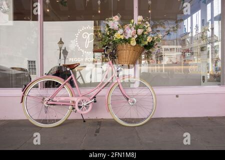 Peggy Porschen Chelsea negozio di biciclette a consegna e negozio, King's Road, Londra, SW3, Regno Unito Foto Stock