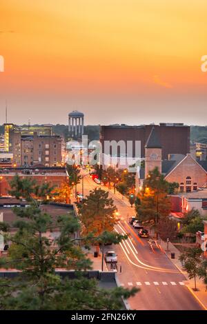 La Columbia, Missouri, Stati Uniti d'America downtown skyline della città al crepuscolo. Foto Stock