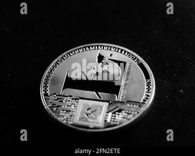 Immagine in scala di grigi della valuta criptata Foto Stock