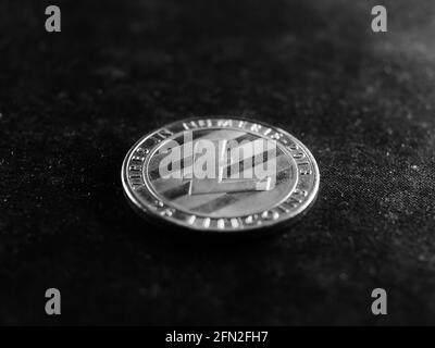 Immagine in scala di grigi della valuta criptata Foto Stock
