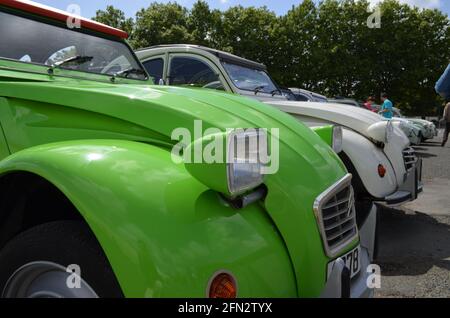 22 ème rencontre nationale des 2CV clubs de France du 13 au 17 mai 2015 à la Rochelle. Foto Stock