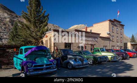 13/5/21 - sono in vendita il Last Chance Saloon e il Roscerer Hotel di Wayne, Alberta. Hanno aperto nel 1913. Si dice che il salone abbia un piano, viole Foto Stock