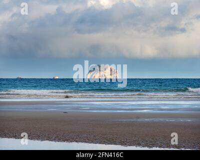 Roccia del cranio vista da Norman Beach, Wilsons Promontory National Park, Australia Foto Stock