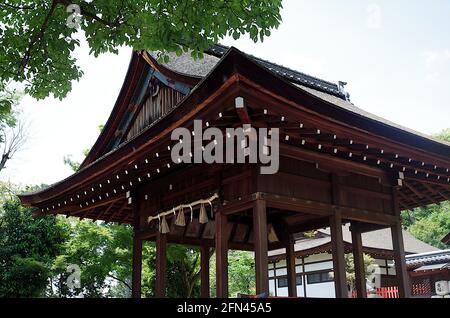 Tempio Kenkun Kyoto Giappone Haiden sala di culto Foto Stock