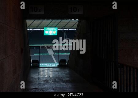 Berlino, Germania. 13 maggio 2021. Berlino, Olympiastadion 13.05.21: Stadio vuoto durante la partita finale tra RB Leipzig e Borussia Dortmund. Foto: Pressefoto Credit: Mika Volkmann/Alamy Live News Foto Stock