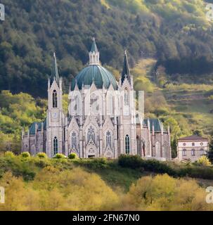 Chiesa in Molise Foto Stock