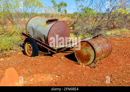 Tennant Creek, Australia - Agosto 2019: Carro armato di Battery Hill Mining Center, Tennant Creek nel territorio del Nord dell'Australia. Vecchio Foto Stock