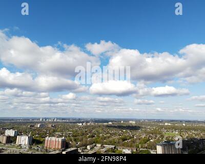 8 maggio 2021 Cumulus nuvole sulla città di Londra Ontario Canada. Aereo Luke Durda/Alamy Foto Stock