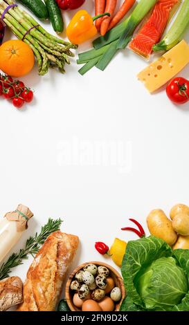 Cibo sano di fondo. Frutta e verdura diverse. Vista dall'alto. Foto Stock