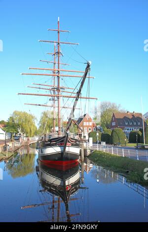 Museumsschiff Frederike im Zentrum der Stadt Papenburg/Emsland Foto Stock