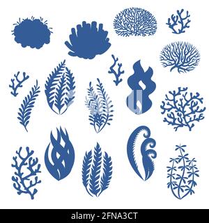 Coralli e alghe silhouette. Piante sottomarine, erbacce della barriera corallina, elementi floreali dell'acquario. Insieme vettoriale isolato di laminaria, alghe e coralli. Oggetti naturali sottomarini o oceanici Illustrazione Vettoriale