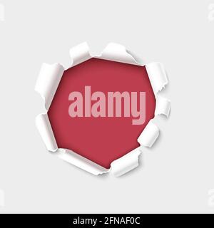 Buca nella carta con i lati strappati banner vettoriale realistico per la vendita e la pubblicità. Carta strappata bianca con bordi strappati su sfondo rosso Illustrazione Vettoriale