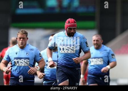 Llanelli, Regno Unito. 15 maggio 2021. Cory Hill of Cardiff Blues guarda sopra. Guinness Pro14 Rainbow Cup match, Scarlets v Cardiff Blues al Parc y Scarlets Stadium di Llanelli, Galles del Sud sabato 15 maggio 2021. pic di Andrew Orchard/Andrew Orchard sports photography/Alamy Live news Credit: Andrew Orchard sports photography/Alamy Live News Foto Stock