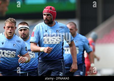 Llanelli, Regno Unito. 15 maggio 2021. Cory Hill of Cardiff Blues guarda sopra. Guinness Pro14 Rainbow Cup match, Scarlets v Cardiff Blues al Parc y Scarlets Stadium di Llanelli, Galles del Sud sabato 15 maggio 2021. pic di Andrew Orchard/Andrew Orchard sports photography/Alamy Live news Credit: Andrew Orchard sports photography/Alamy Live News Foto Stock