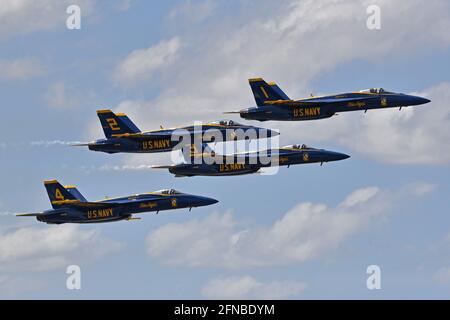 Melbourne, Stati Uniti. 16 maggio 2021. Gli US Navy Blue Angels si esibiscono al Great Florida Air Show presentato da Northrup Grumman a Melbourne, Florida, sabato 15 maggio 2021. Foto di Joe Marino/UPI Credit: UPI/Alamy Live News Foto Stock