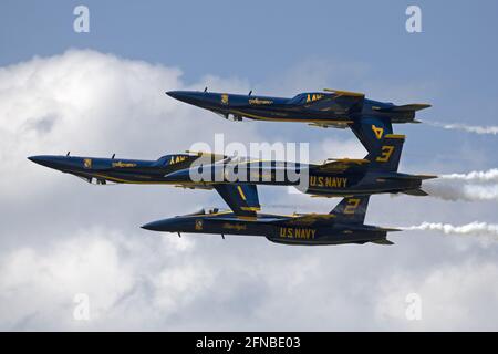 Melbourne, Stati Uniti. 16 maggio 2021. Gli US Navy Blue Angels si esibiscono al Great Florida Air Show presentato da Northrup Grumman a Melbourne, Florida, sabato 15 maggio 2021. Foto di Joe Marino/UPI Credit: UPI/Alamy Live News Foto Stock