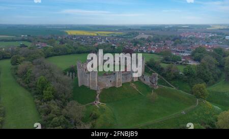 Una vista aerea dello storico Castello di Framlingham a Suffolk, Regno Unito Foto Stock