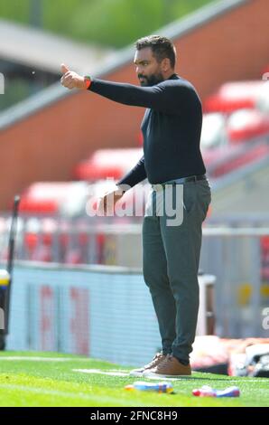 Leigh, Regno Unito. 16 maggio 2021. Jonathan Morgan (Leicester City Manager) durante la quinta partita della Coppa fa delle donne tra Manchester United e Leicester City al Leigh Sports Village di Leigh, Inghilterra. Credit: SPP Sport Press Photo. /Alamy Live News Foto Stock