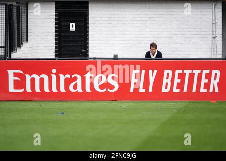 Borehamwood, Regno Unito. 16 maggio 2021. Il direttore Joseph Adrian Montemurro (Arsenal), in vista della V partita della Vitality Womens fa Cup tra Arsenal e Crystal Palace al Meadow Park, Borehamwood, Inghilterra. Credit: SPP Sport Press Photo. /Alamy Live News Foto Stock