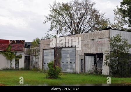 Un garage abbandonato nella città di Afton, Oklahoma della Route 66. Foto Stock