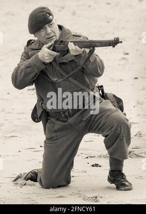 I soliders alleati britannici nella seconda guerra mondiale rievocati a Blyth, Northumberland, Inghilterra. Foto Stock