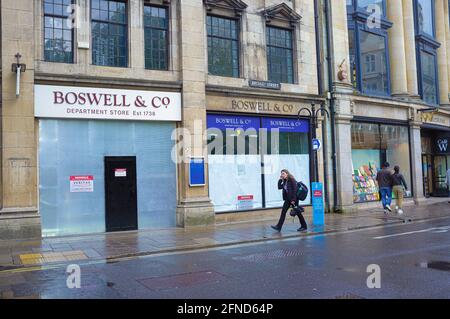 Commercio dal 1738, Boswells un rispettato magazzino Oxford, ha finalmente chiuso le sue porte - una vittima della pandemia di coronavirus. Foto Stock