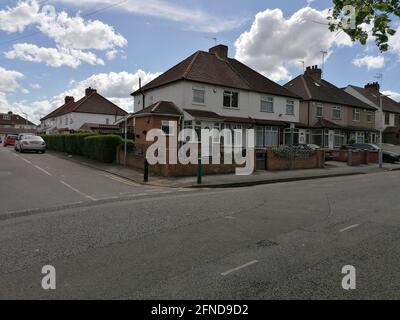 Casa britannica ordinaria vicino alla strada Hayes, Londra, Regno Unito a tempo aperto brillante Foto Stock