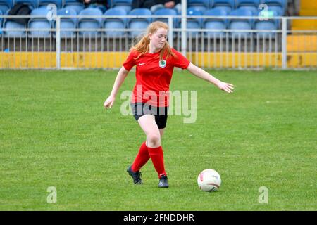 Port Talbot, Galles. 16 maggio 2021. Olivia Barnet di Cyncoed Ladies in azione durante la partita di Orchard Welsh Premier Women's League tra Port Talbot Town Ladies e Cyncoed Ladies al Victoria Road Stadium di Port Talbot, Galles, Regno Unito, il 16 maggio 2021. Credit: Duncan Thomas/Majestic Media/Alamy Live News. Foto Stock