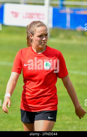 Port Talbot, Galles. 16 maggio 2021. Grace Morris of Cyncoed Ladies durante la partita della Orchard Welsh Premier Women's League tra Port Talbot Town Ladies e Cyncoed Ladies al Victoria Road Stadium di Port Talbot, Galles, Regno Unito, il 16 maggio 2021. Credit: Duncan Thomas/Majestic Media/Alamy Live News. Foto Stock